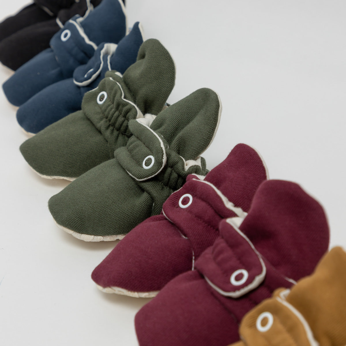 Baby Booties Olive Treat (Inverno) - Zás Trás for Babies