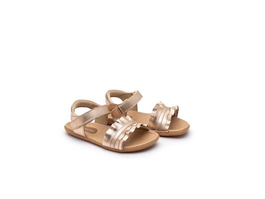 Sandálias Ruffle Salmão Dourado - Tip Toey Joey